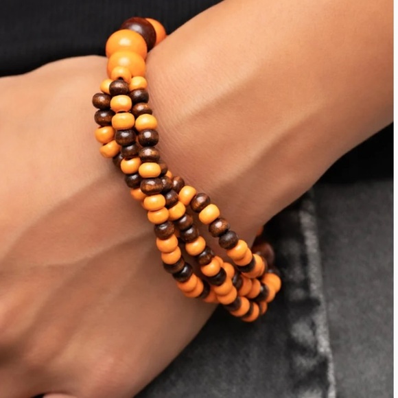 Oceania Oasis Orange Strechy Wooden  Bracelet NWT - Picture 1 of 3